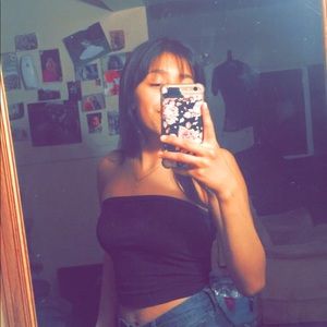 Meet your Posher, Ezzie